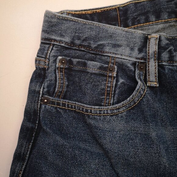 Levi's 559 Ladies Size 30 Waist Cut Off Medium Wash Jean Shorts - Picture 9 of 12